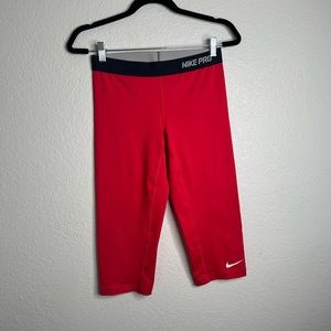 Nike Pro Cropped Pink Leggings Medium